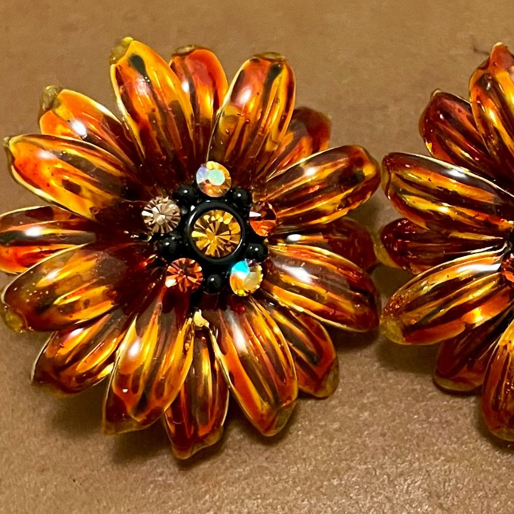 VINTAGE ENAMEL ORANGE SUNFLOWER EARRINGS